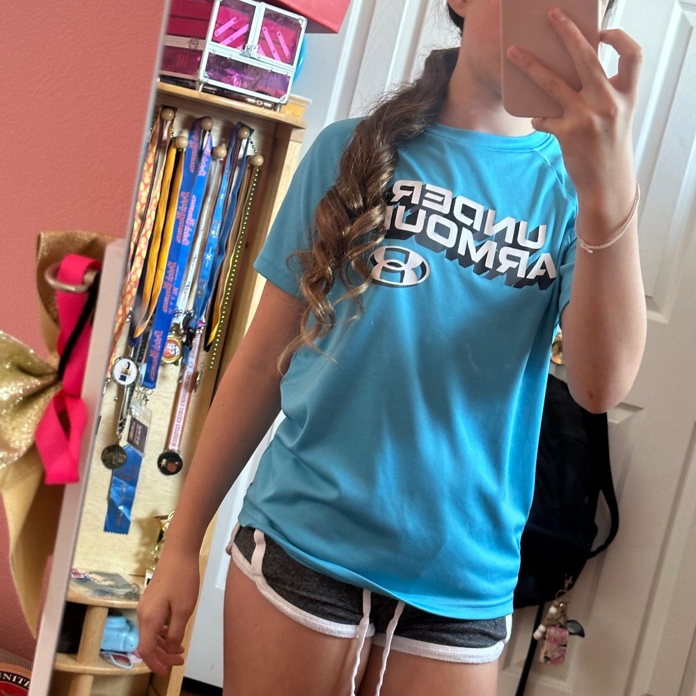 Aeropostale gray and white shorts
